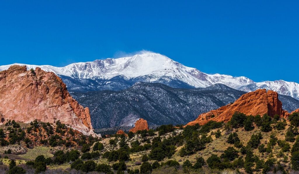 Weekend Getaways in Colorado Springs: Luxury Stays and Scenic Hikes